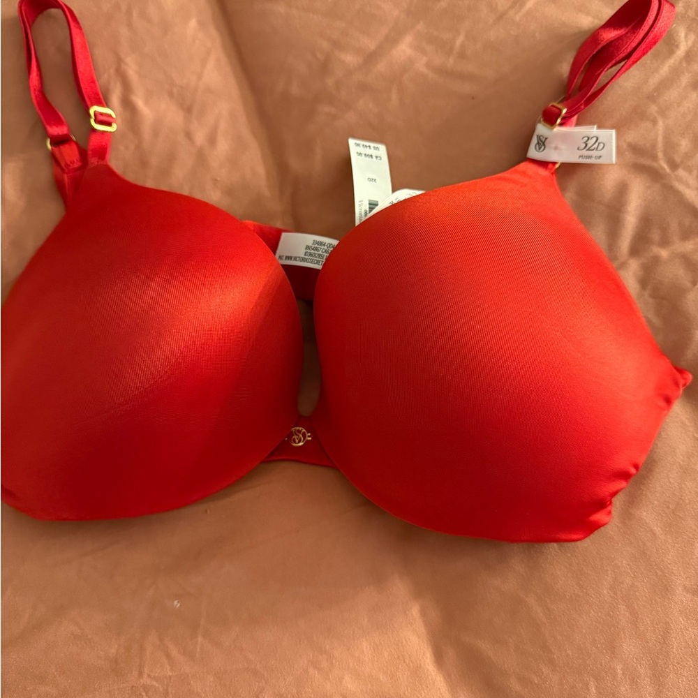 Victoria's Secret Scarlet Red Bra